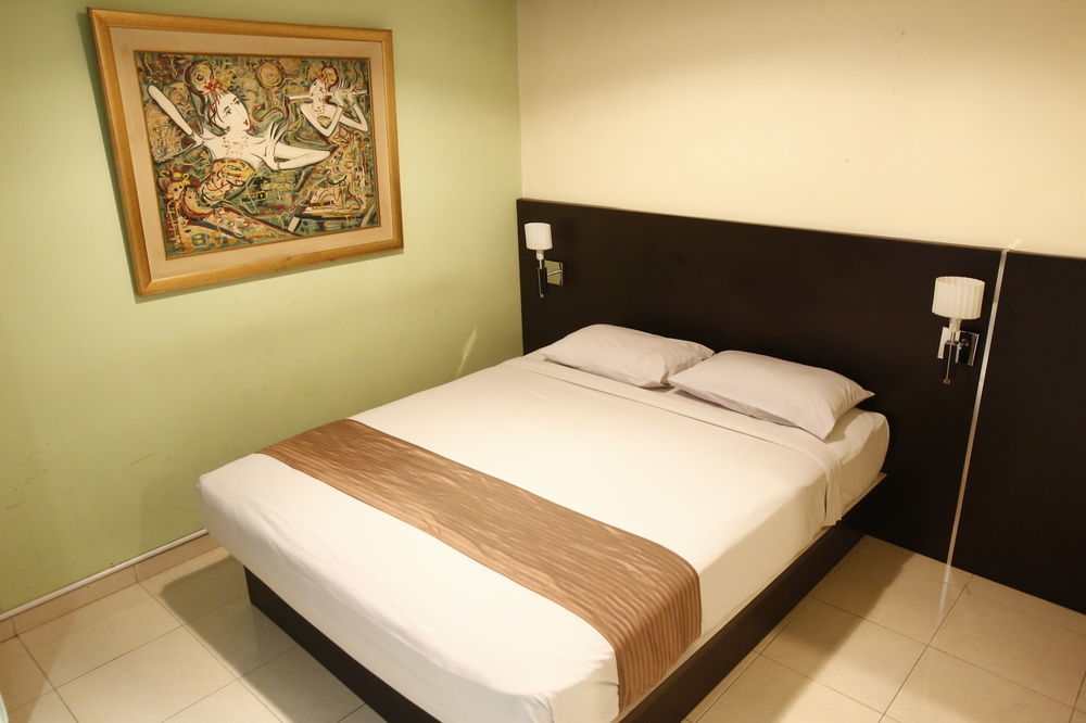 Reddoorz Plus @ Karet Setiabudi Jakarta Exterior foto